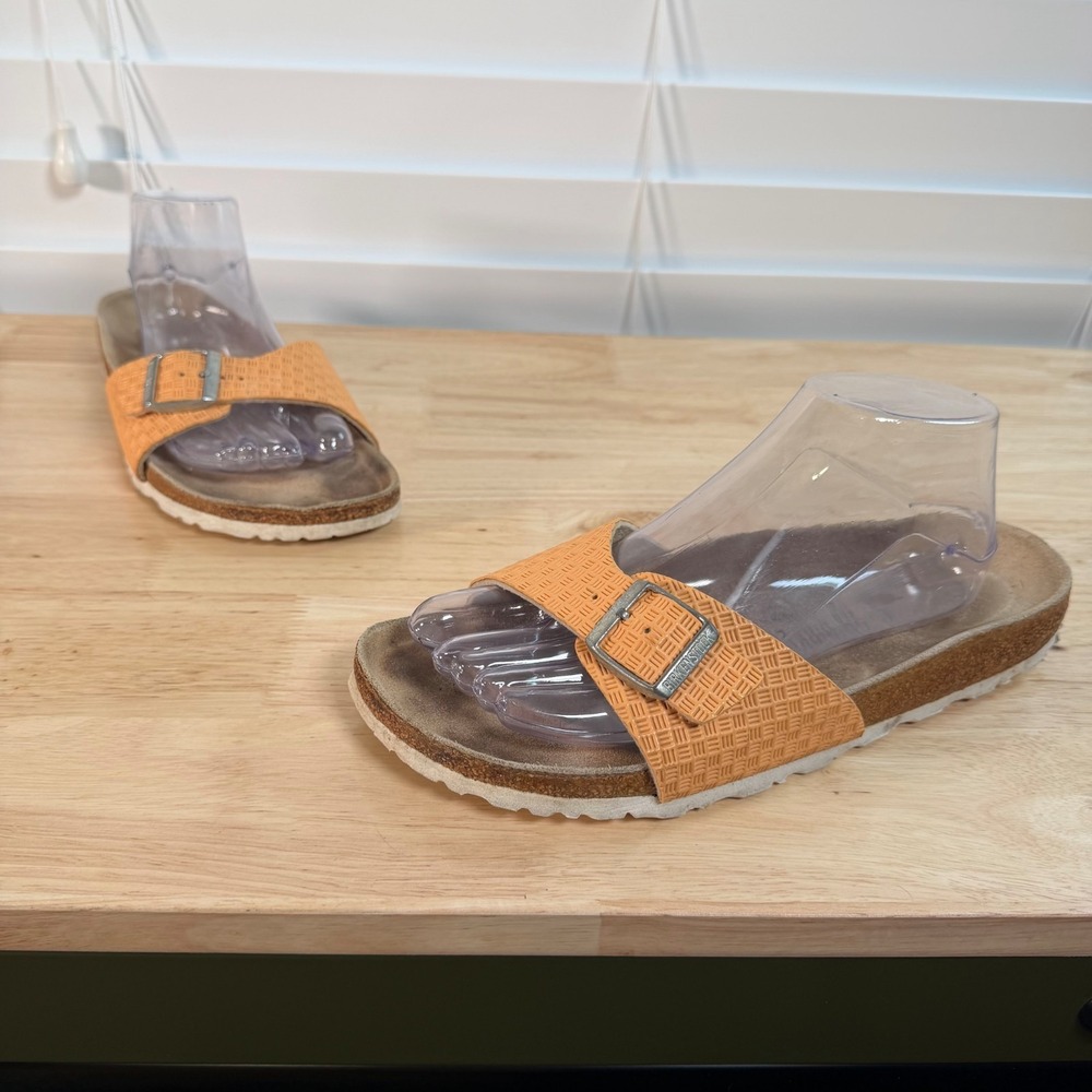 Birkenstock Madrid Sandals Women's Pastel Orange Slip On Adjustable Buckle 9 40